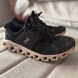 On Running Black cloud space